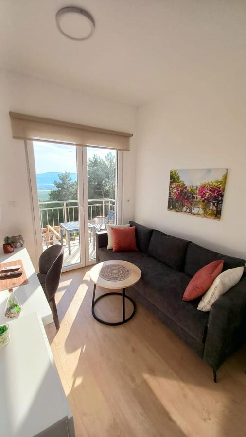Cozy Apartments With Pool And Splendid Seaview Kavač 外观 照片